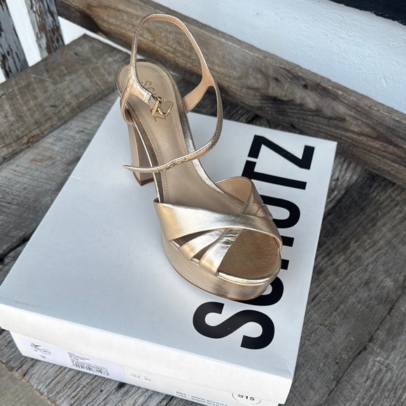 SCHUTZ Gold Strappy Heels Elegant Design - Picture 2 of 4